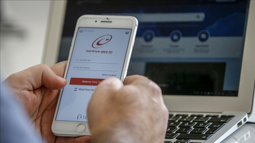 Milli Eğitim Bakanı Özer: Halk eğitim kurs sertifikaları e-Devlet kapısından alınabilecek