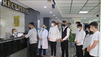 Turizm sektörüne ara elaman yetiştiren lisenin mezunları işsiz kalmıyor