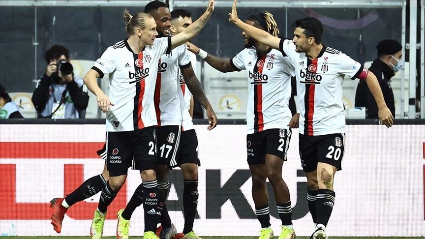 Besiktas comeback to beat Galatasaray in derby