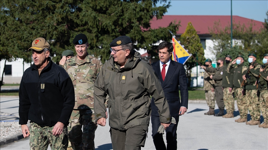 BiH: Komandant NATO snaga u Napulju Burke posjetio Kamp Butmir