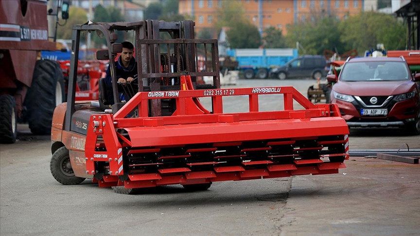 Azerbaycan'da kurulan tarım parkına Tekirdağ'dan da tarım aleti gönderildi