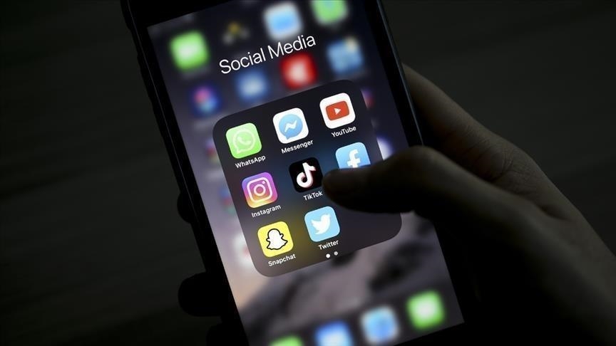 Australia plans tough law for social media platform to protect children