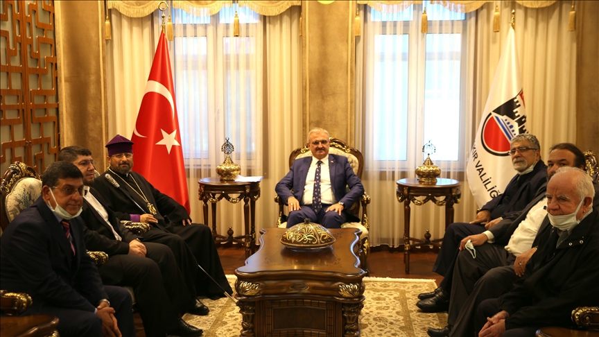 Patrîkê Ermeniyên Tirkiyeyê Sahak Maşalyan, Waliyê Diyarbekirê Karaloglu ziyaret kir