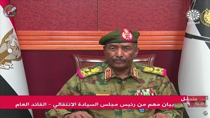 Panglima Sudan umumkan darurat militer dan bubarkan pemerintah