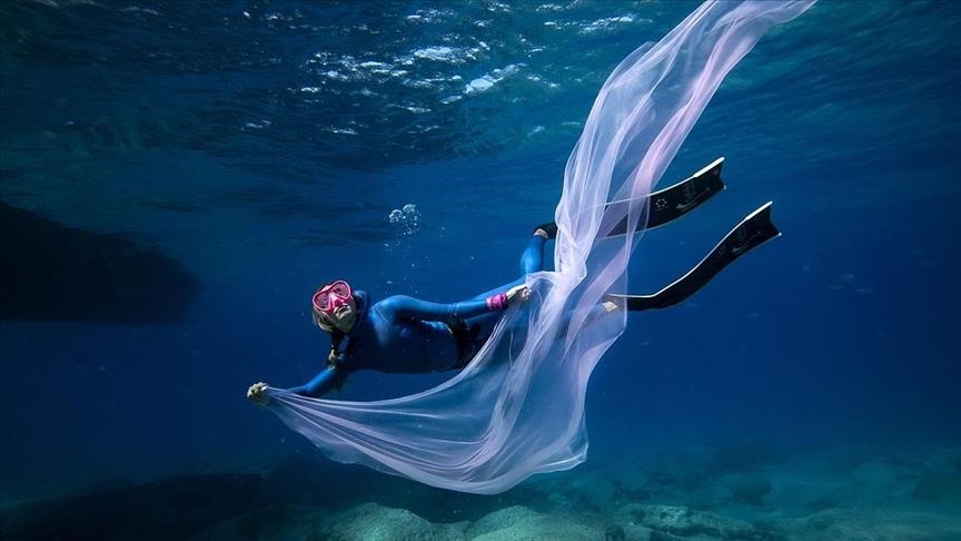 Turkish diver to try to break mens, womens world record