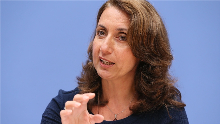 Por primera vez una persona de origen turco es elegida vicepresidenta del Parlamento alemán