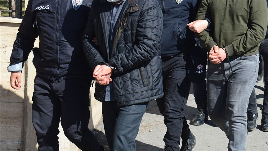 Gaziantep'te FETÖ'nün güncel yapılanmasına yönelik operasyon: 13 gözaltı