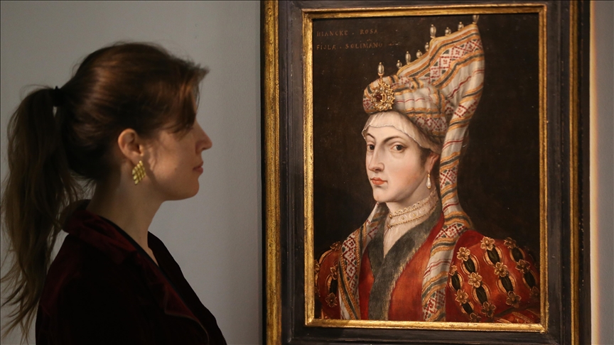 Painting of Hurrem Sultan sold for $173,000 in London auction