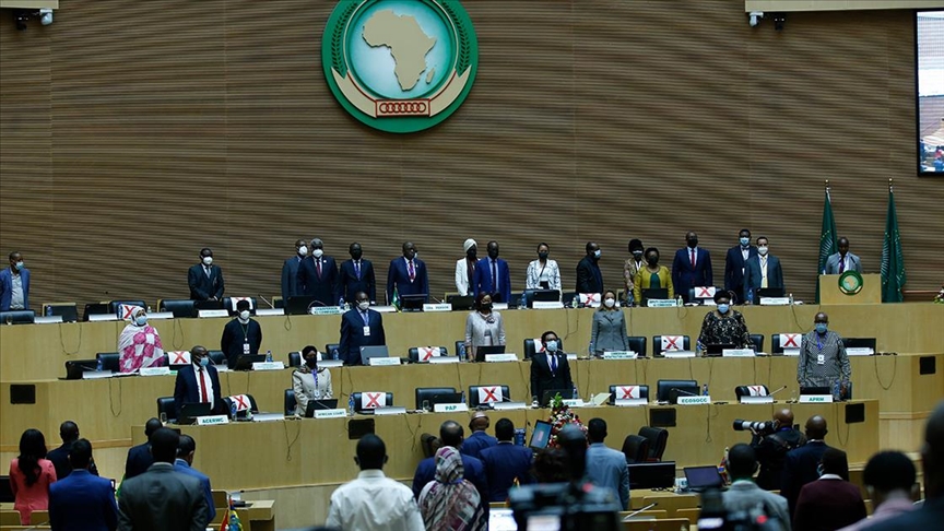 الاتحاد الإفريقي يعلق مشاركة السودان في جميع أنشطته "فورا"