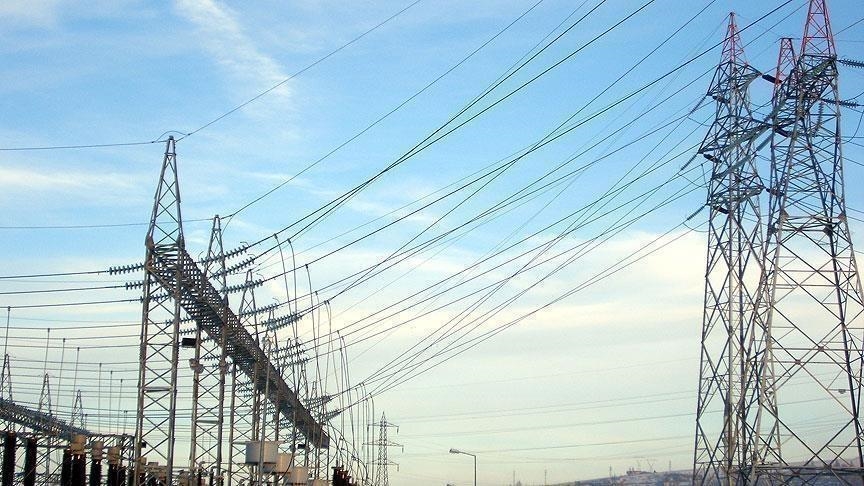 إسرائيل تبدأ قطع الكهرباء عن مناطق بالضفة في 3 نوفمبر