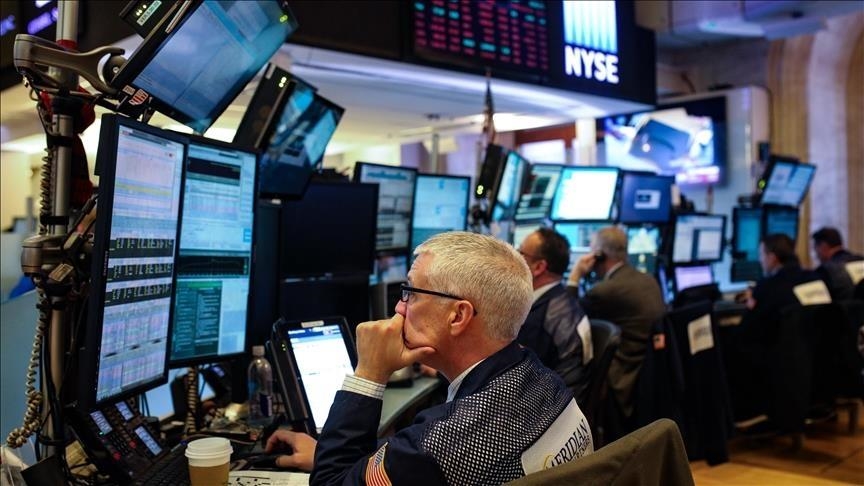 US stock market opens mixed, indices retreat from record highs
