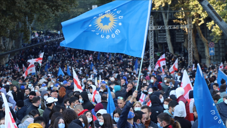 Georgians rally for ruling party ahead of local polls