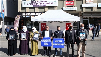 Muş'ta çocukları için HDP önünde eylem yapan aile sayısı 13'e yükseldi