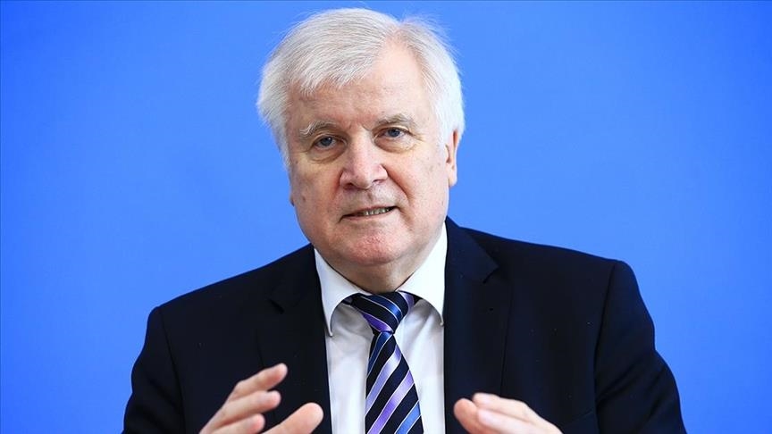 Germany warns of major new refugee wave
