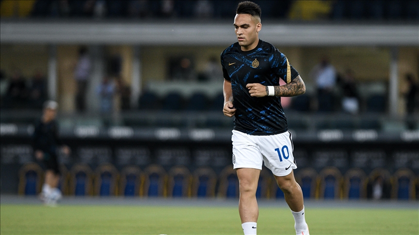 Inter Milan extend Lautaro Martinez's contract until 2026