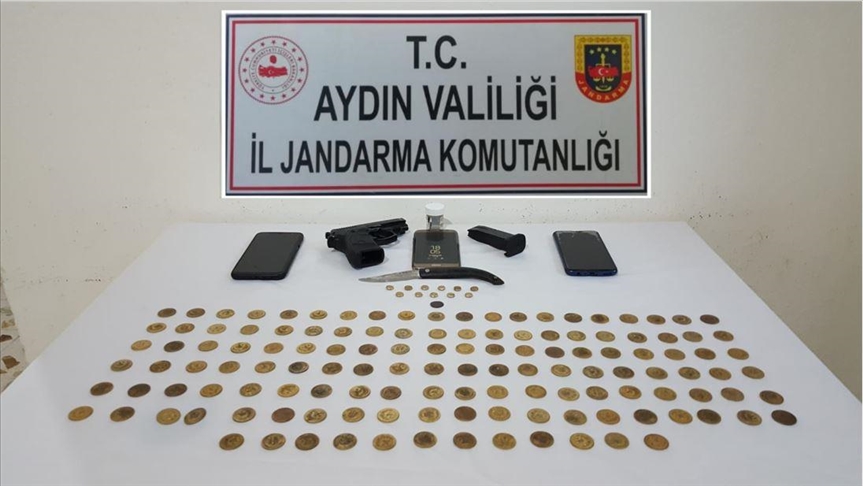 ضبط 144 عملة أثرية خلال محاولة تهريبها غربي تركيا