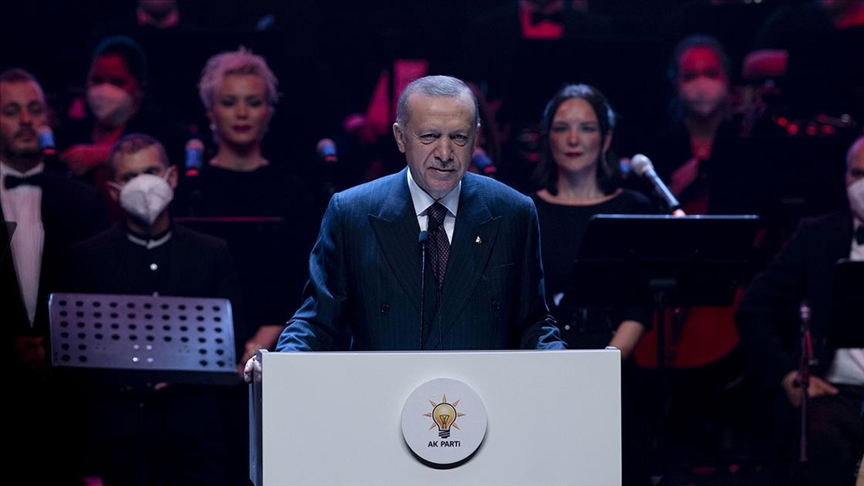 Cumhurbaşkanı Erdoğan: Bağımsızlık hikayemizin kahramanlığı gücünü yüreğinden alan asil milletimizin tamamıdır