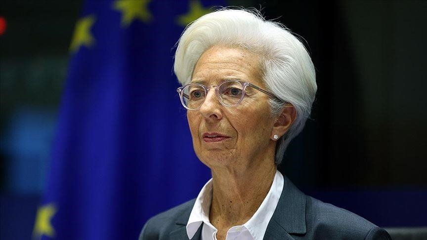 Presidenta del Banco Europeo asegura que el impulso de la recuperación económica se ha moderado