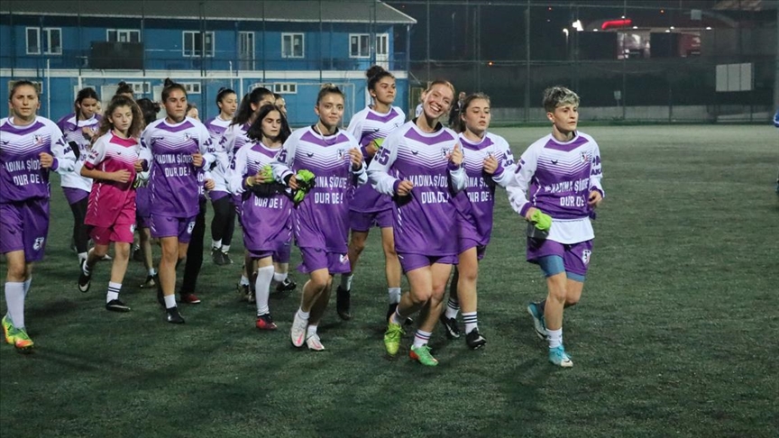 Samsundaki kadın futbol takımının amacı kız çocuklarının hayallerini gerçekleştirmek
