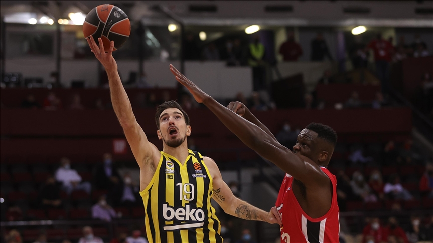 Fenerbahce Beko lose to Olympiacos 67-65 in EuroLeague
