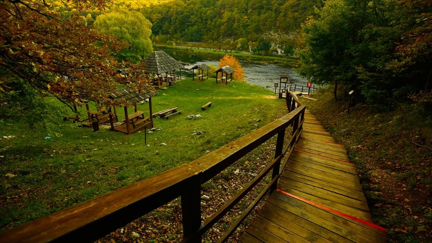 Bosna Hersekteki Una Milli Parkında sonbahar bir başka güzel