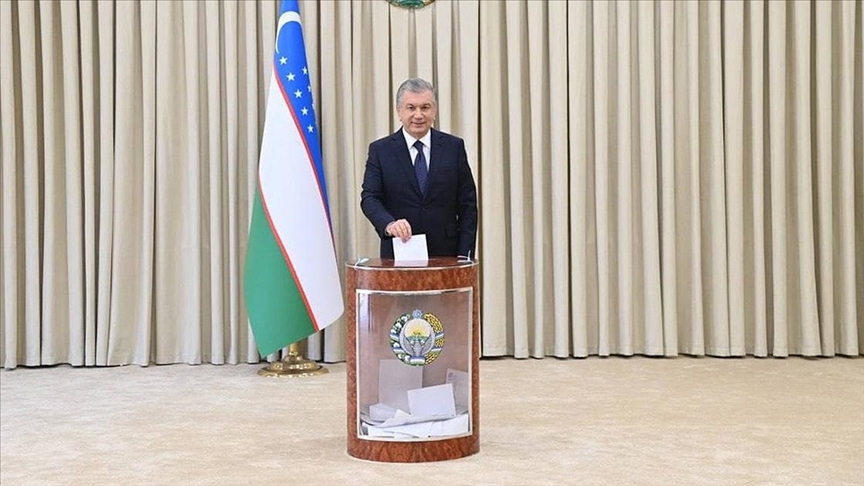 Özbekistandaki cumhurbaşkanı seçiminin resmi sonuçları açıklandı