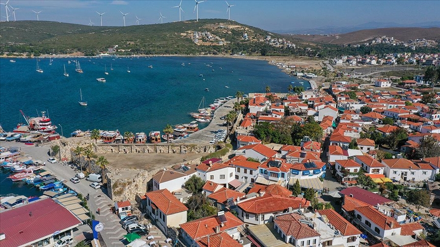 Tsunami ile felaketi yaşayan Seferihisarlılar o günü unutamıyor