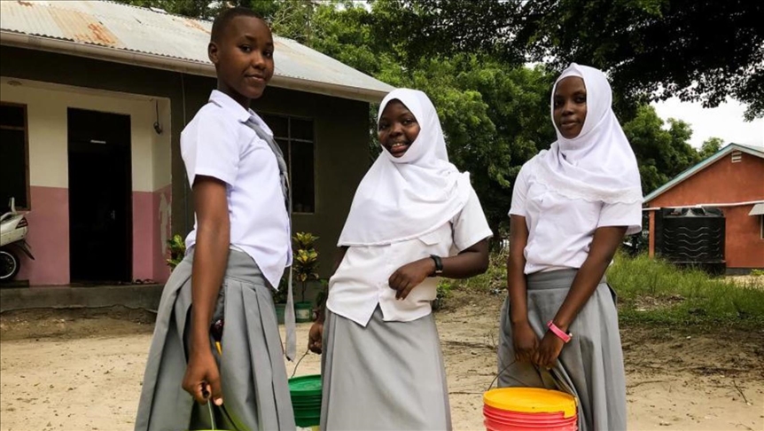 Tanzania’s school fighting climate change with rainwater