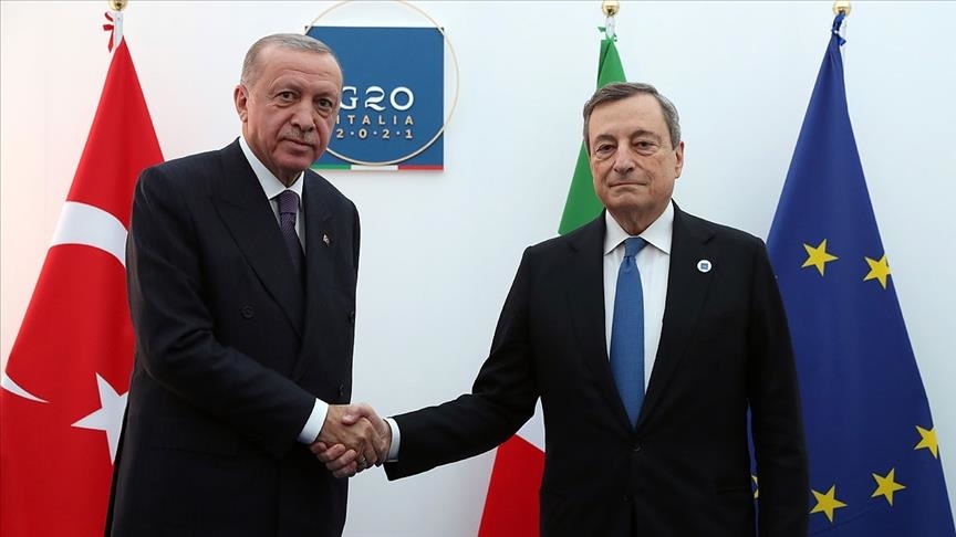 Erdogan rencontre le Premier ministre italien Mario Draghi à Rome