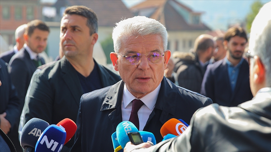Bosna Hersek Devlet Başkanlığının Boşnak Üyesi Dzaferovic, ülkedeki siyasi krizi değerlendirdi