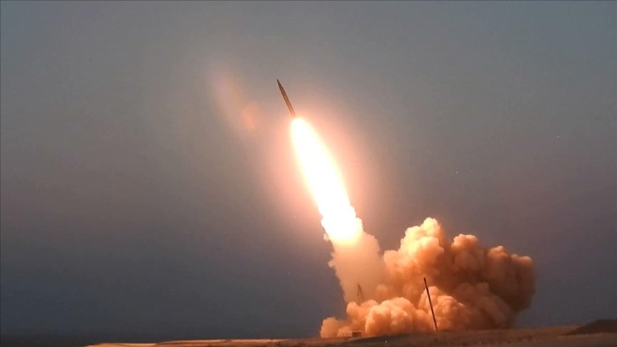 Хуситы запустили 2 баллистические ракеты по провинции Мариб