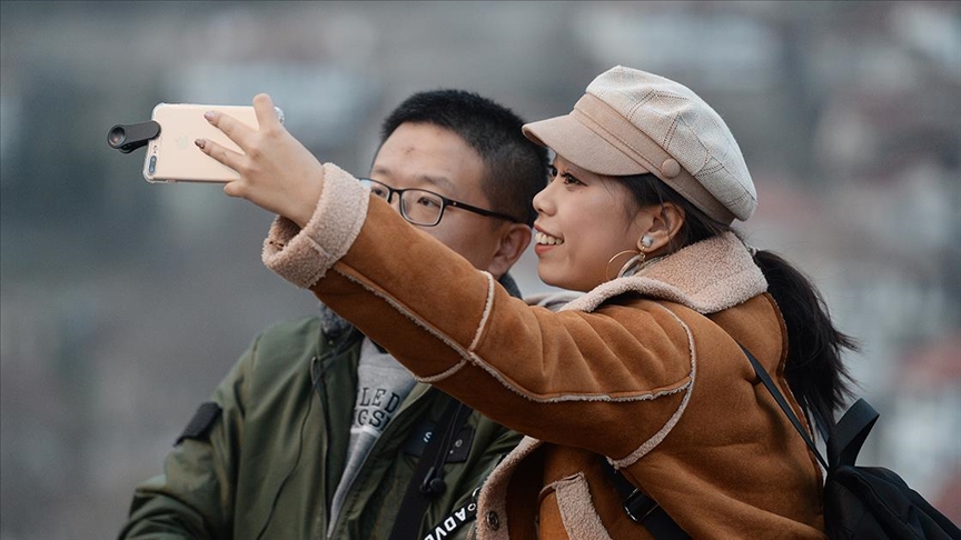 Çinde üçüncü çeyrekte piyasaya sürülen akıllı telefon sayısı yüzde 4 azaldı