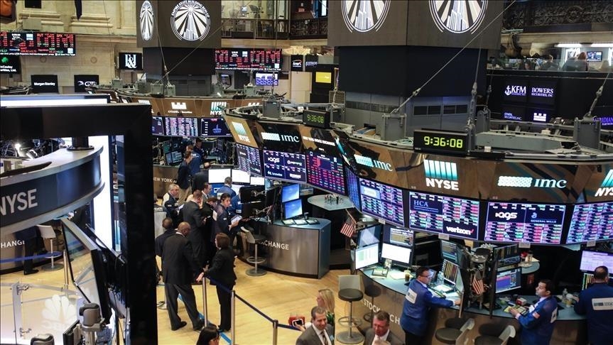US stock market mixed as Fed meeting looms