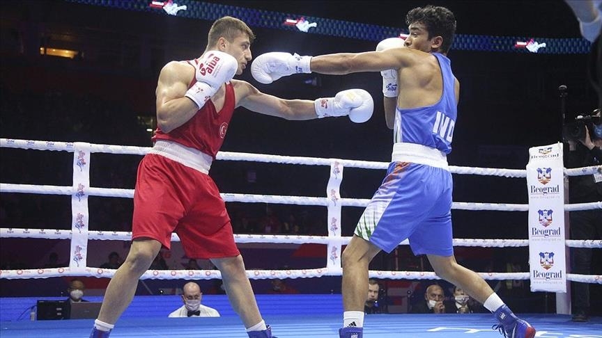Turkish pugilist Ozmen reaches World Boxing Championships semis
