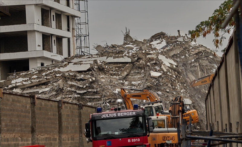 Death toll at 15 in Nigeria building collapse: Official