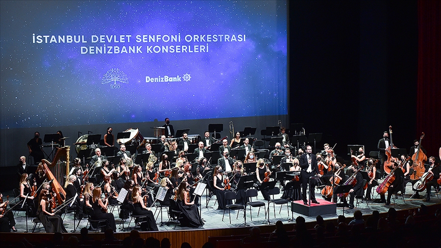 İstanbul Devlet Senfoni Orkestrası AKMde 13 yıl aranın ardından konser verdi