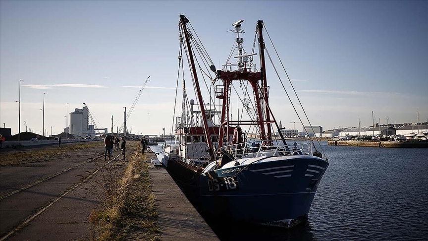 Fransa ile İngiltere arasında derinleşen balıkçılık krizi kördüğüme dönüştü