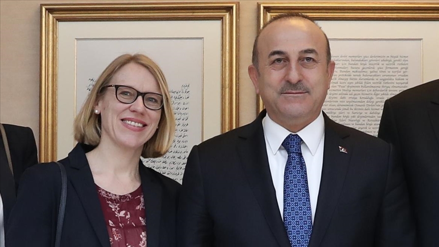 Turkish foreign minister congratulates new Norwegian counterpart
