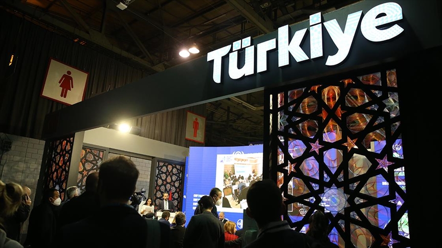 İklim Değişikliği Konferansı'nda çevre dostlarına 'Gölbaşı Sevgi Çiçeği' üzerinden ittifaka davet