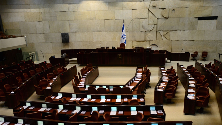 İsrailde 3,5 yıl aradan sonra ilk kez yıllık bütçe kabul edildi