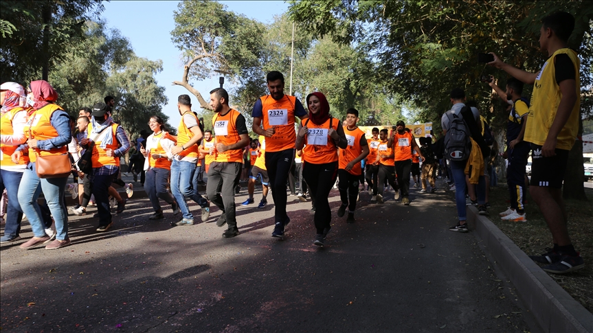 Irak: Stotine mladih na 5. bagdadskom maratonu mira