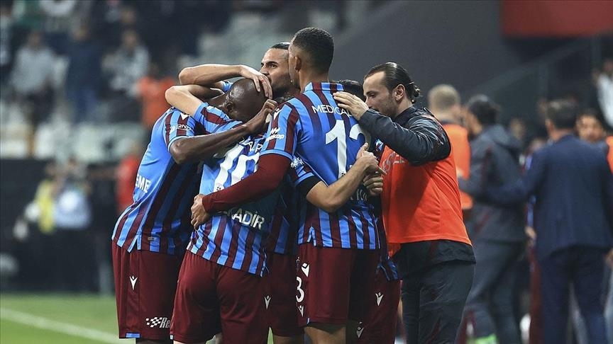 Unbeaten Trabzonspor defeat Besiktas 2-1, solidify their top spot in Super Lig