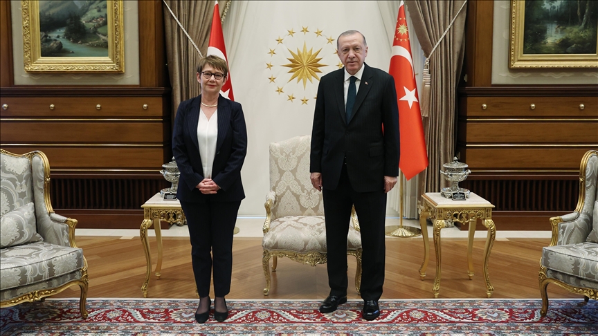 أردوغان يلتقي رئيسة البنك الأوروبي لإعادة الإعمار والتنمية