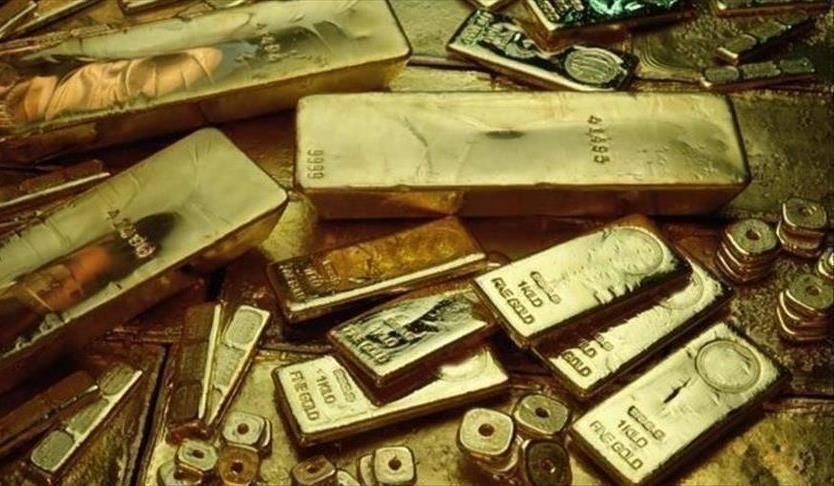 أسعار الذهب مستقرة فوق 1800 دولار بدعم ضعف الدولار
