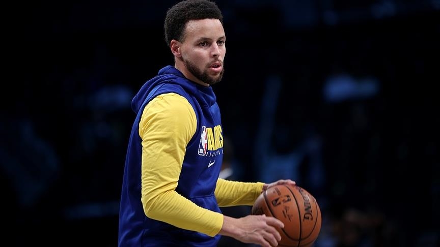 First 50-ball of young NBA season goes to Curry as Warriors beat Hawks