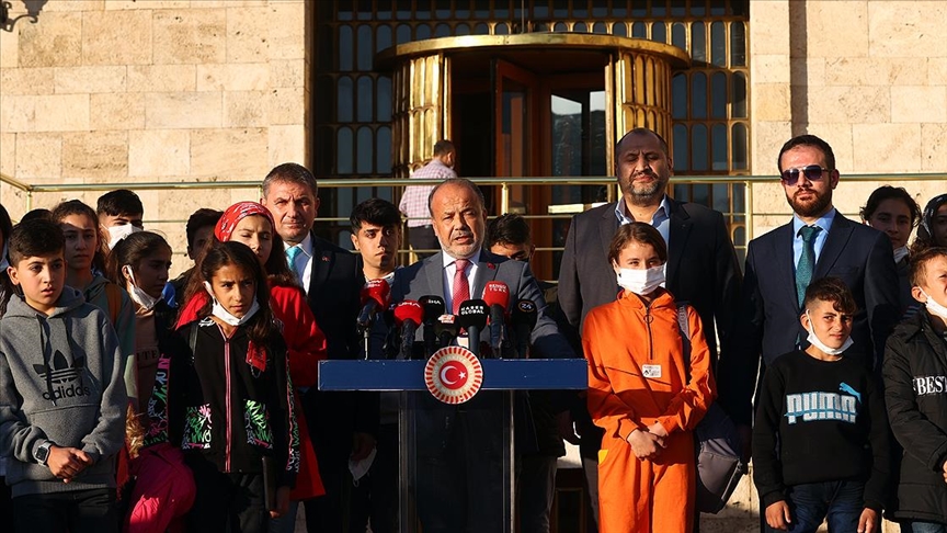 AK Parti'li Yavuz'dan İYİ Partili Türkkan'a tepki: Gazi Meclis çatısı altında bulunması bile acı vericidir