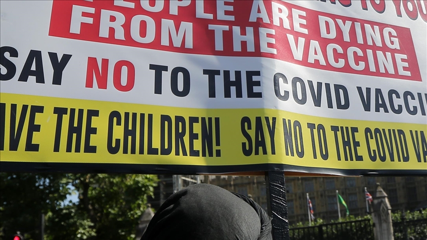 Anti-vaccine mass protests hit parliament street in New Zealand