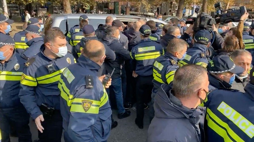 В Тбилиси задержаны 46 участников акций протеста оппозиции