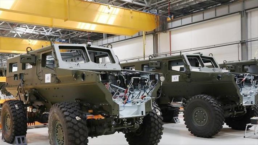 Казахстан безвозмездно передаст военную технику Таджикистану