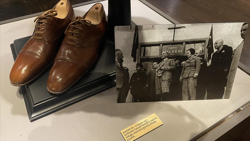 Cumhuriyet Müzesinde Atatürkün bugüne kadar sergilenmemiş 31 kişisel eşyası ziyarete açıldı